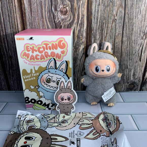 Labubu The Monsters Exciting Macaron Sesame bean - Picture 3 of 7